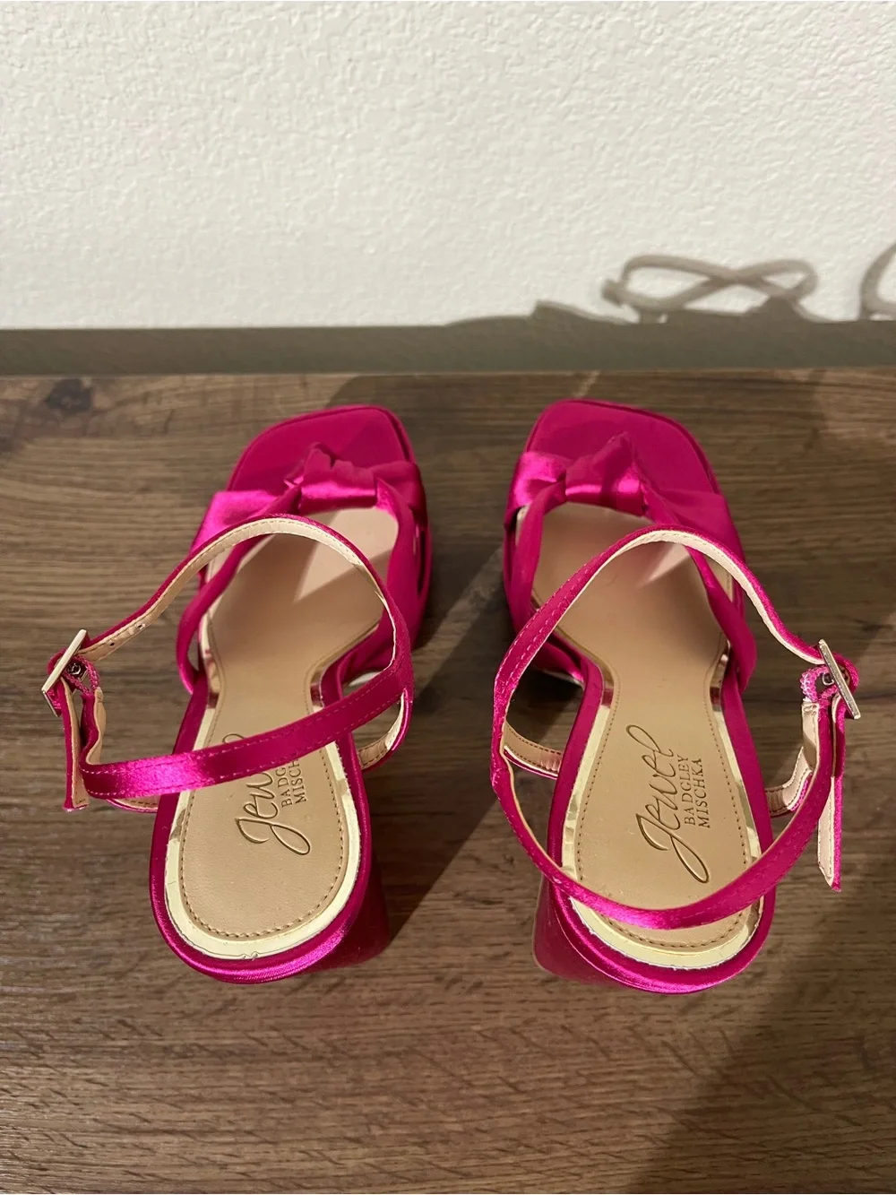 Jewel Badgley Mischka Fuchsia Satin Knotted Platform Block Heels